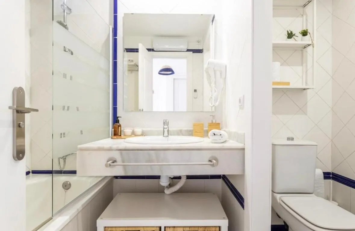 Apartamento Marbella Nikkibeachfront Studio