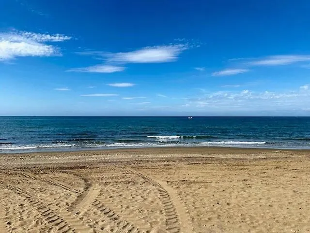 Marbella Nikkibeachfront Studio