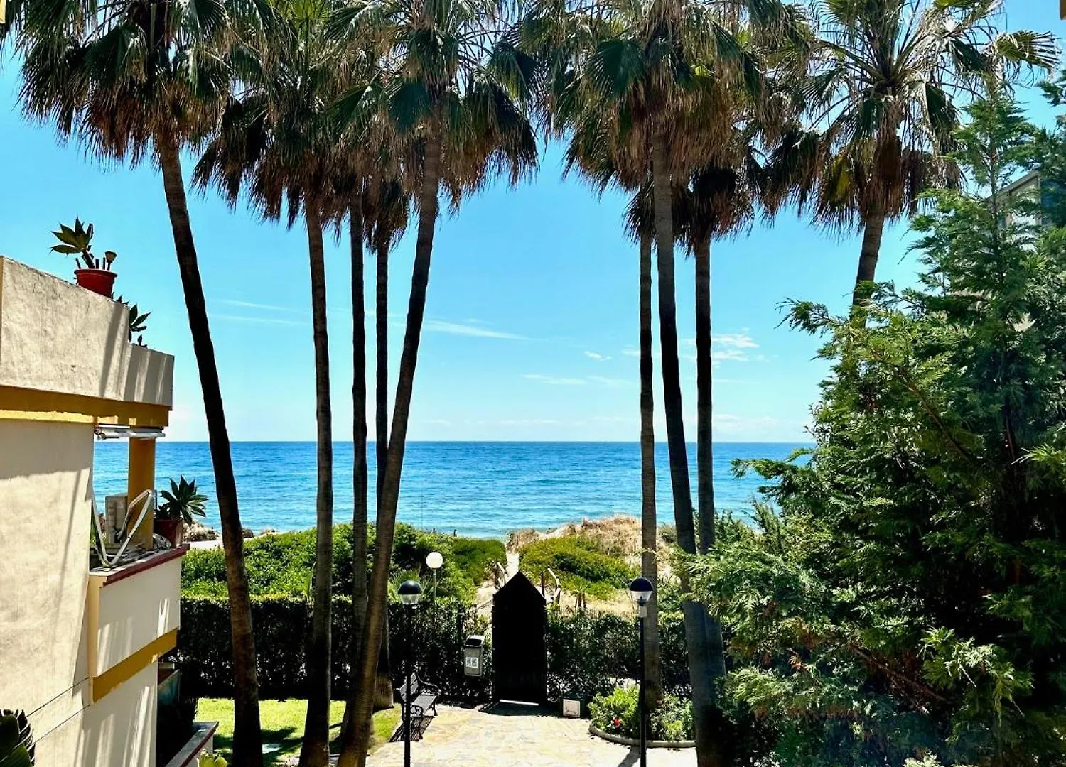 Apartment Marbella Nikkibeachfront Studio Spain